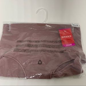 NWT Spanx Undie-tectable Brief